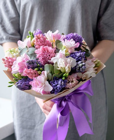 Бесплатная доставка цветов в Новоржеве